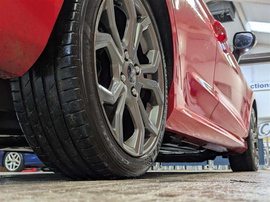 <p>2018 FORD FIESTA ST-LINE X TURBO</p>