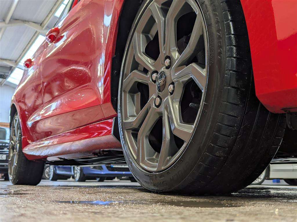 <p>2018 FORD FIESTA ST-LINE X TURBO</p>