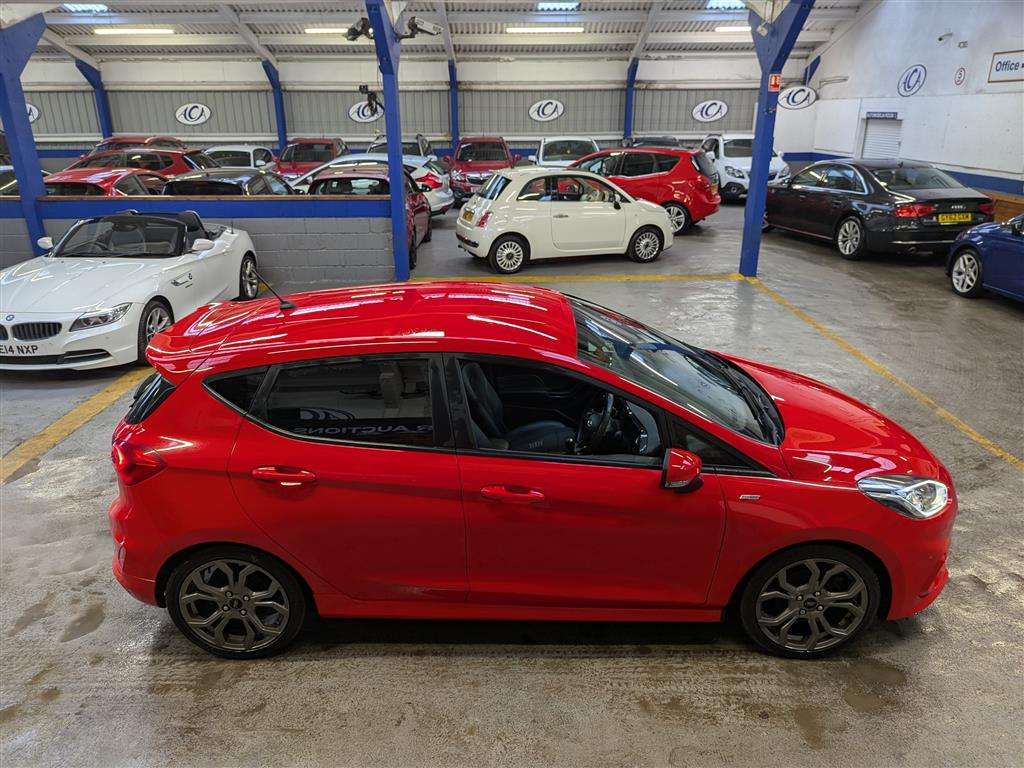 <p>2018 FORD FIESTA ST-LINE X TURBO</p>
