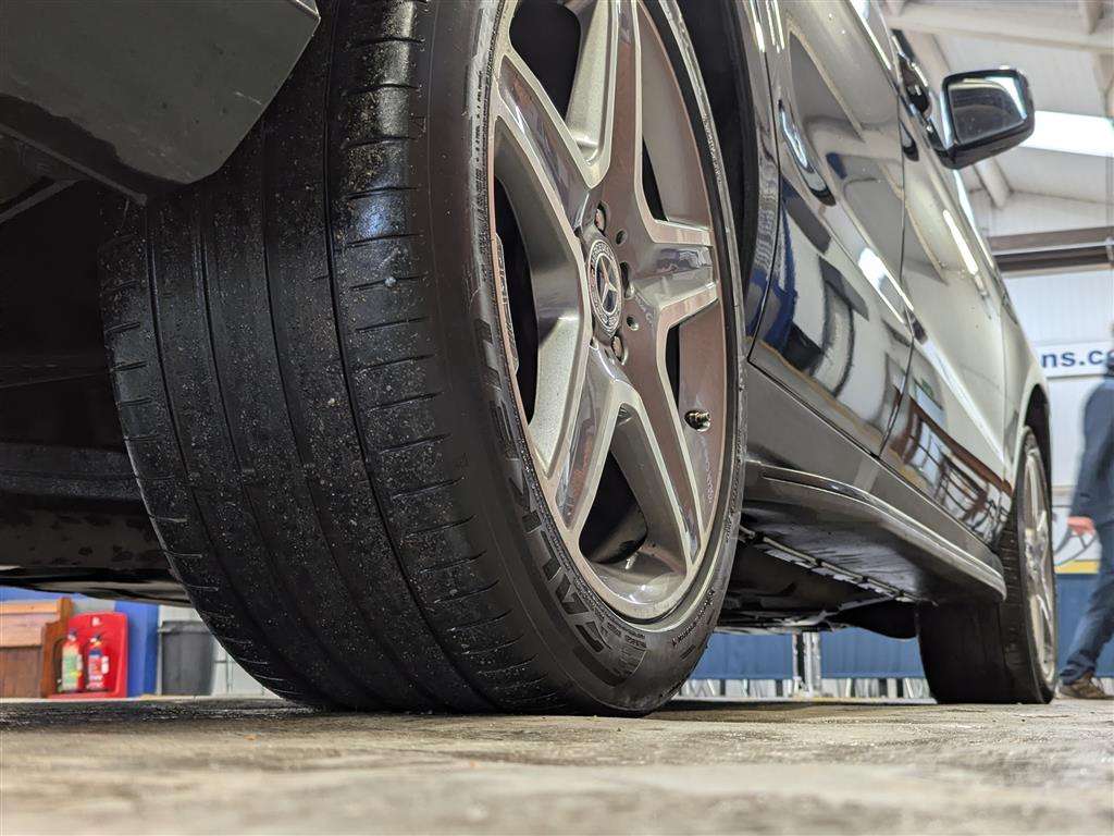 <p>2017 MERCEDES-BENZ GLE 350 D 4MATIC AMG LINE</p>