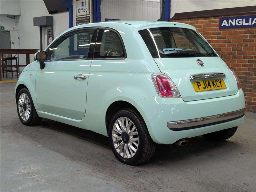 <p>2014 FIAT 500 LOUNGE</p>