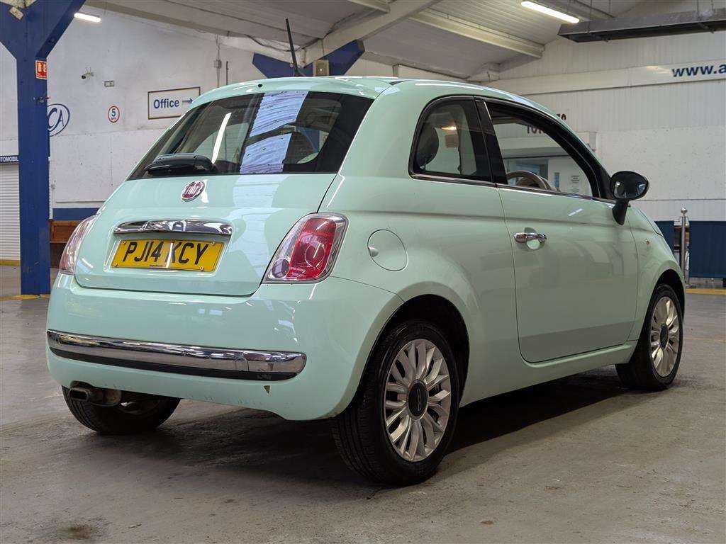 <p>2014 FIAT 500 LOUNGE</p>