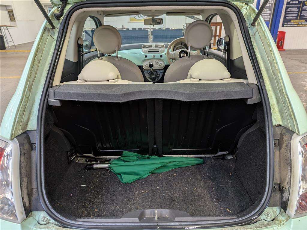 <p>2014 FIAT 500 LOUNGE</p>