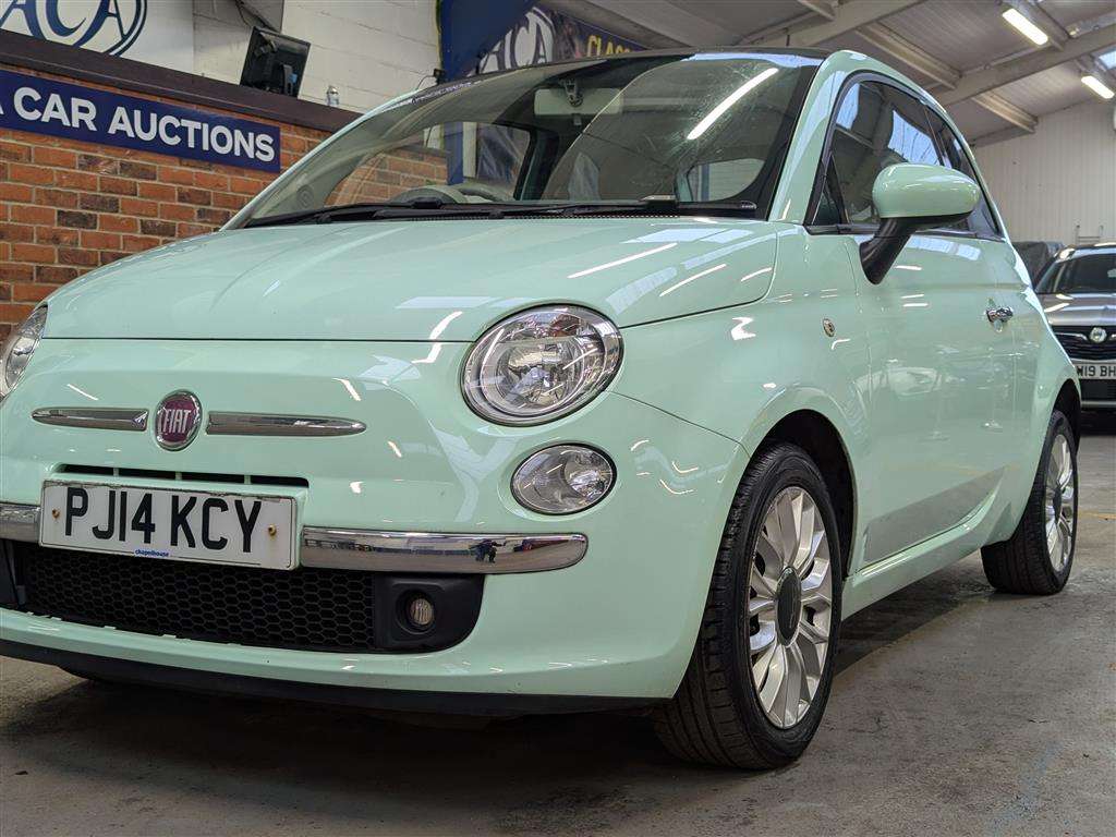 <p>2014 FIAT 500 LOUNGE</p>