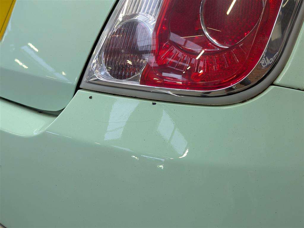 <p>2014 FIAT 500 LOUNGE</p>