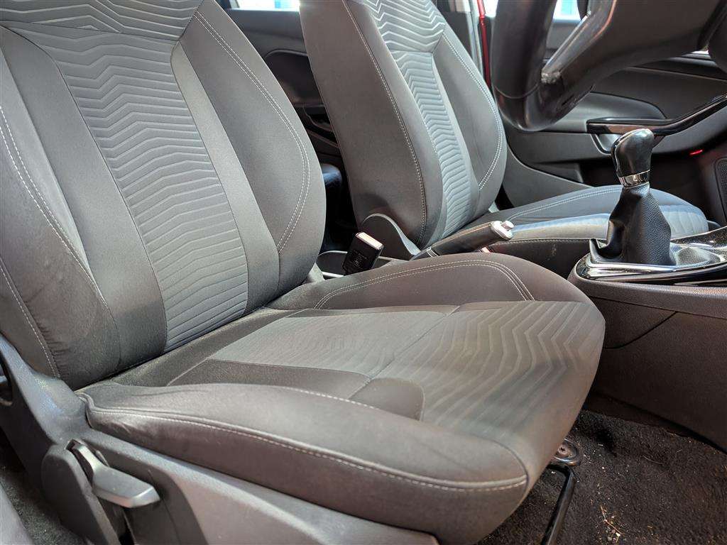 <p>2016 FORD FIESTA ZETEC</p>