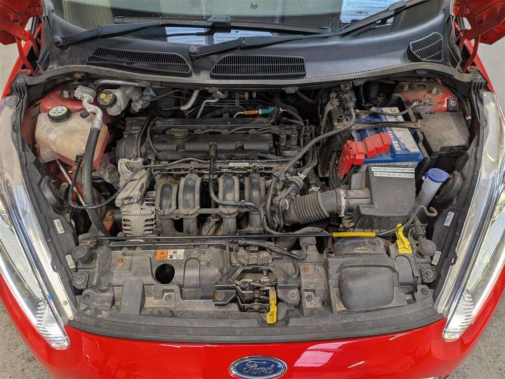 <p>2016 FORD FIESTA ZETEC</p>