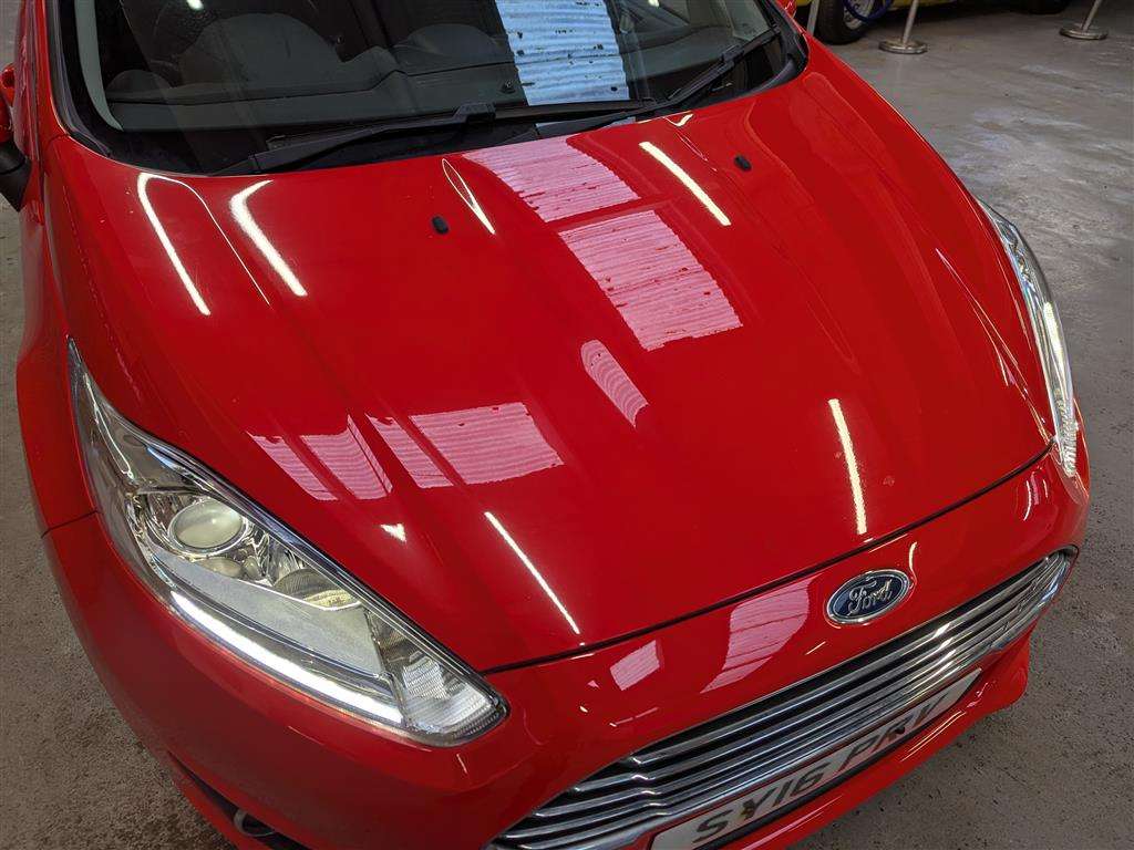 <p>2016 FORD FIESTA ZETEC</p>