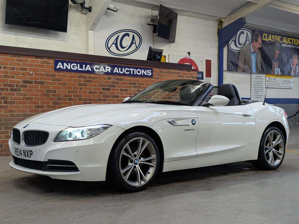 <p>2014 BMW Z4 SDRIVE18I</p>