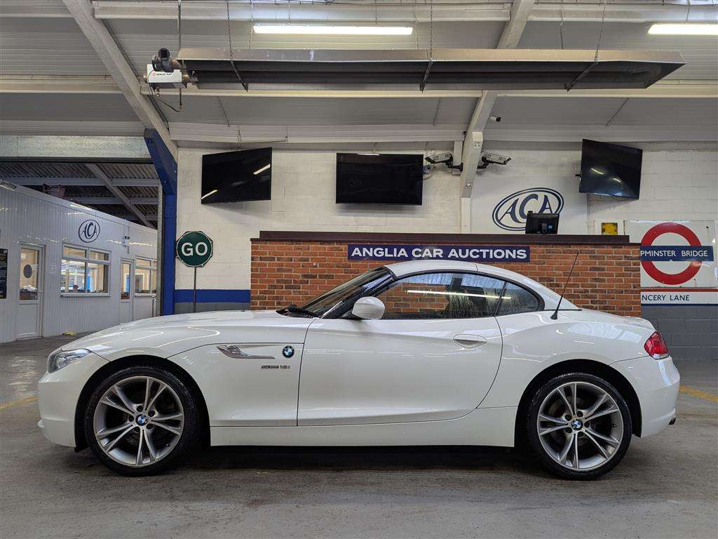 <p>2014 BMW Z4 SDRIVE18I</p>