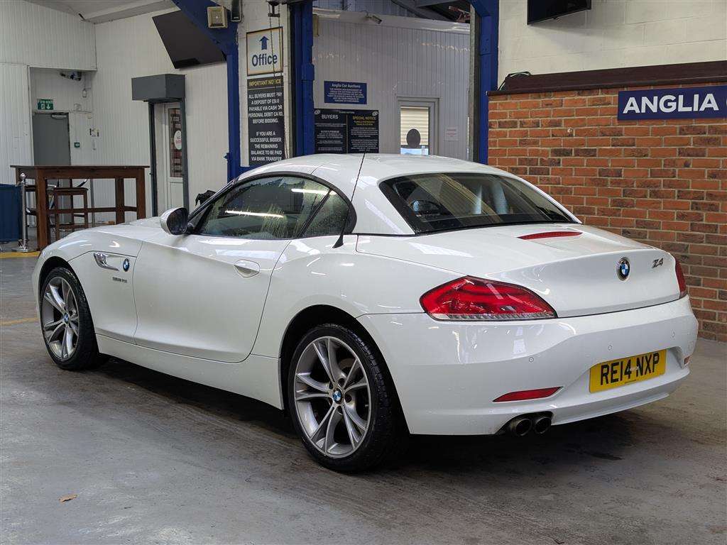 <p>2014 BMW Z4 SDRIVE18I</p>