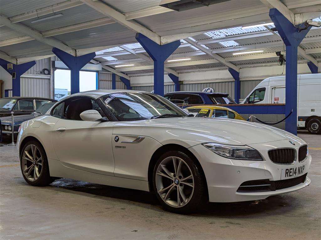<p>2014 BMW Z4 SDRIVE18I</p>
