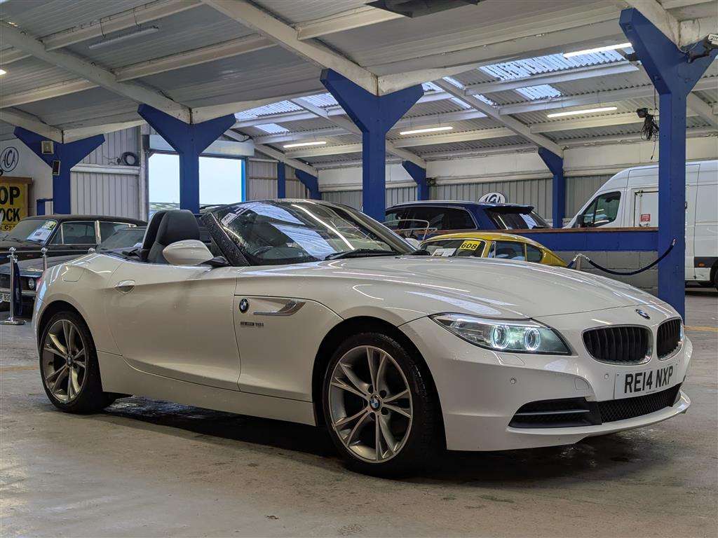 <p>2014 BMW Z4 SDRIVE18I</p>