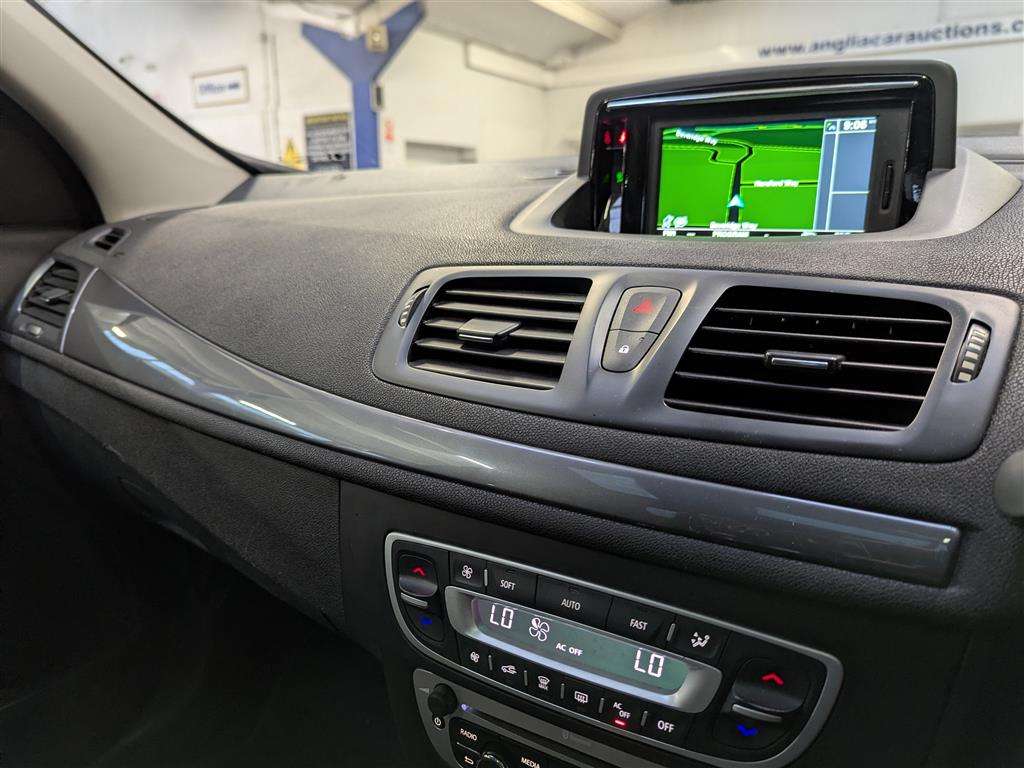 <p>2015 RENAULT MEGANE LIMITED ENERGY DCI</p>