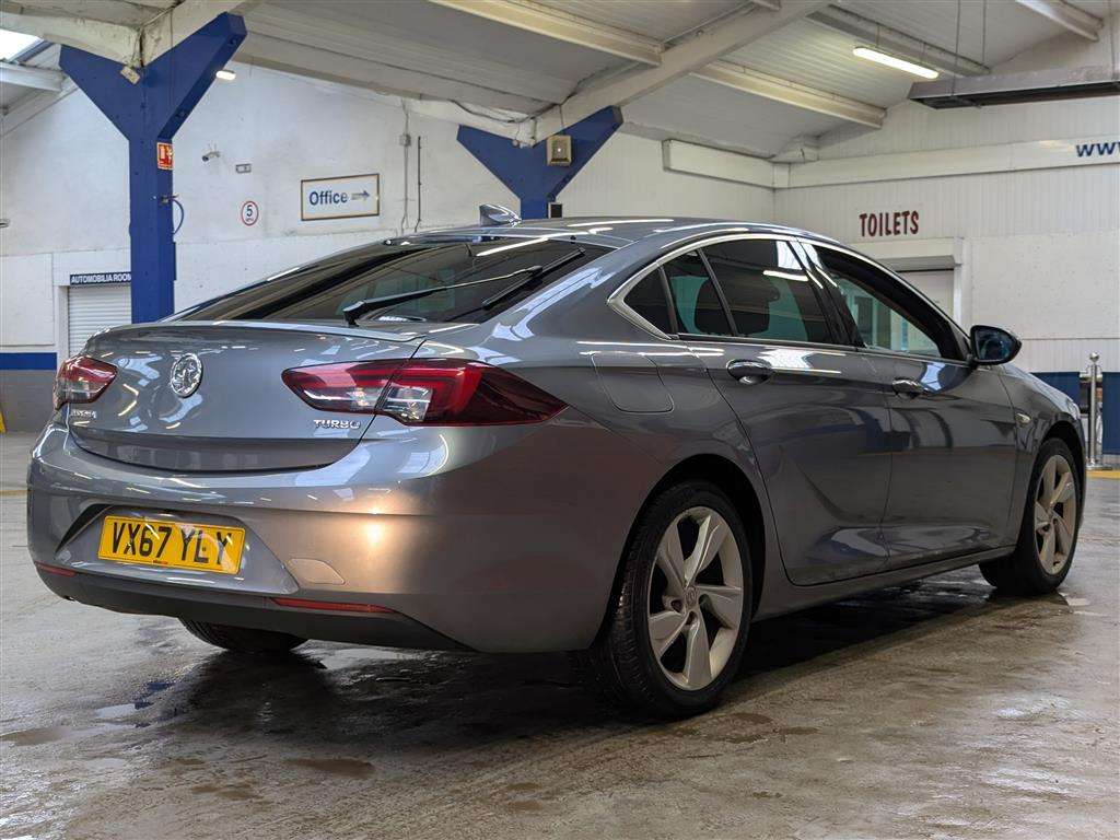 <p>2017 VAUXHALL INSIGNIA SRI NAV TURBO</p>