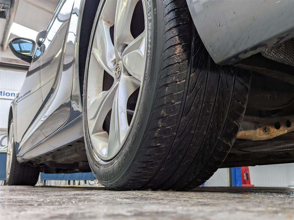 <p>2017 VAUXHALL INSIGNIA SRI NAV TURBO</p>