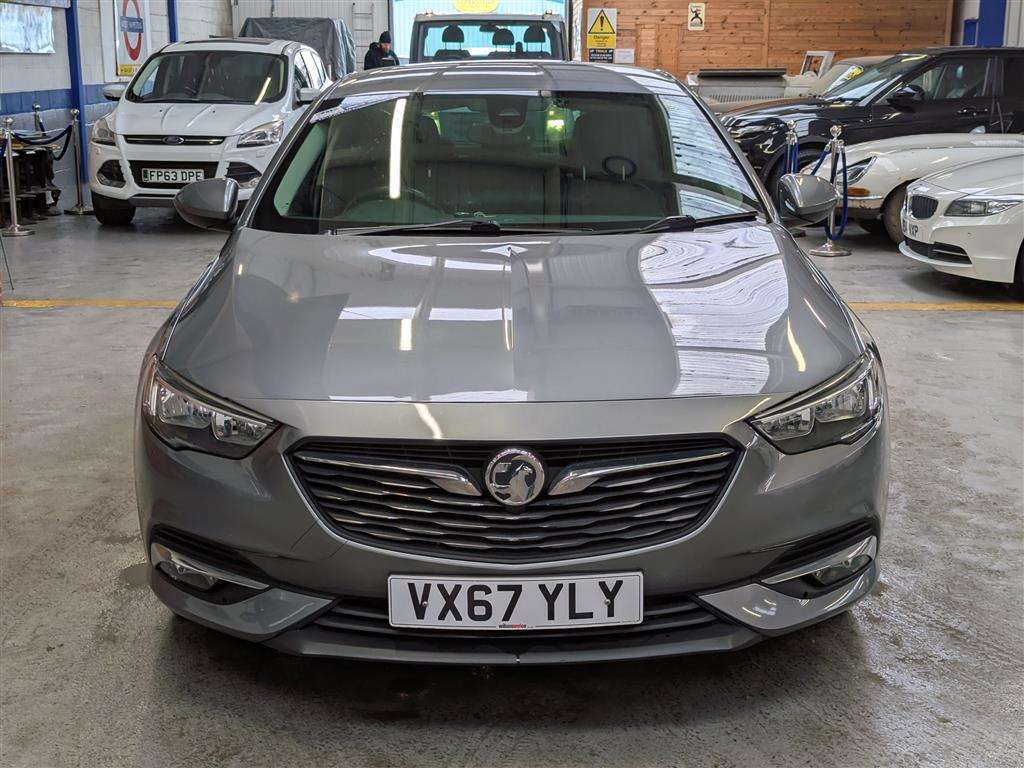 <p>2017 VAUXHALL INSIGNIA SRI NAV TURBO</p>