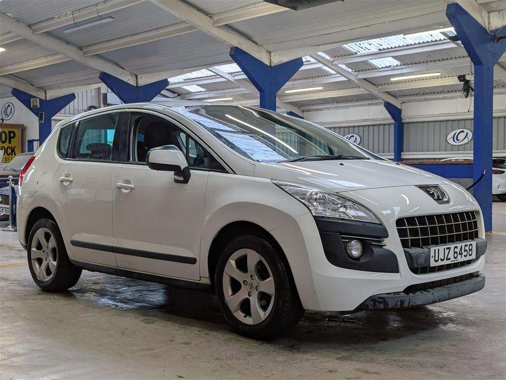 <p>2013 PEUGEOT 3008 ACTIVE HDI</p>