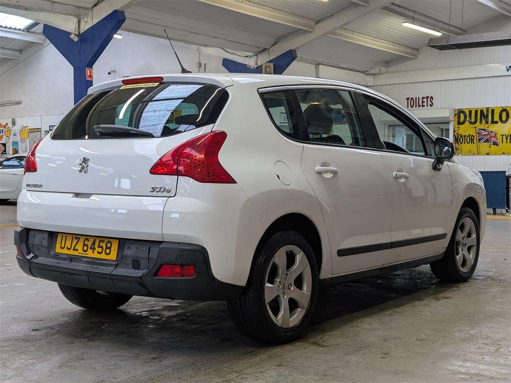 <p>2013 PEUGEOT 3008 ACTIVE HDI</p>