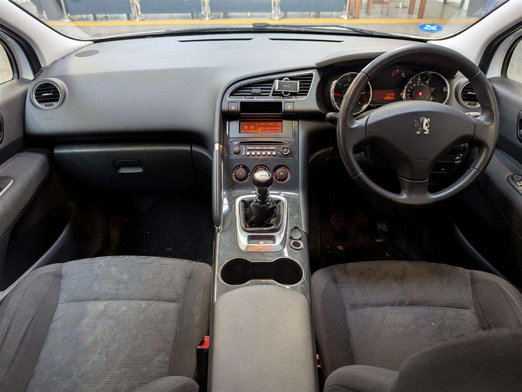 <p>2013 PEUGEOT 3008 ACTIVE HDI</p>