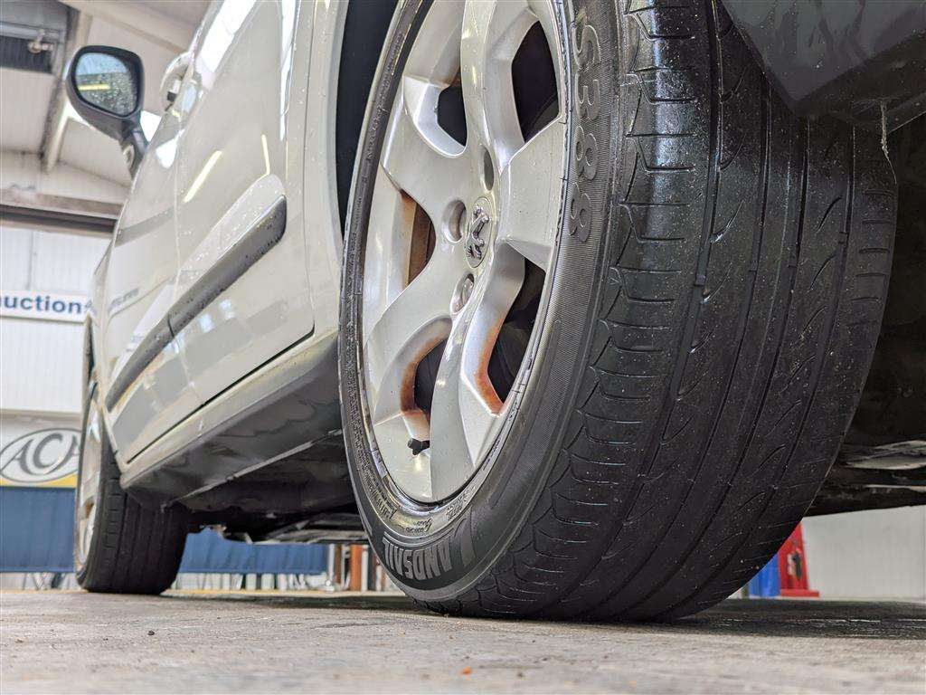 <p>2013 PEUGEOT 3008 ACTIVE HDI</p>