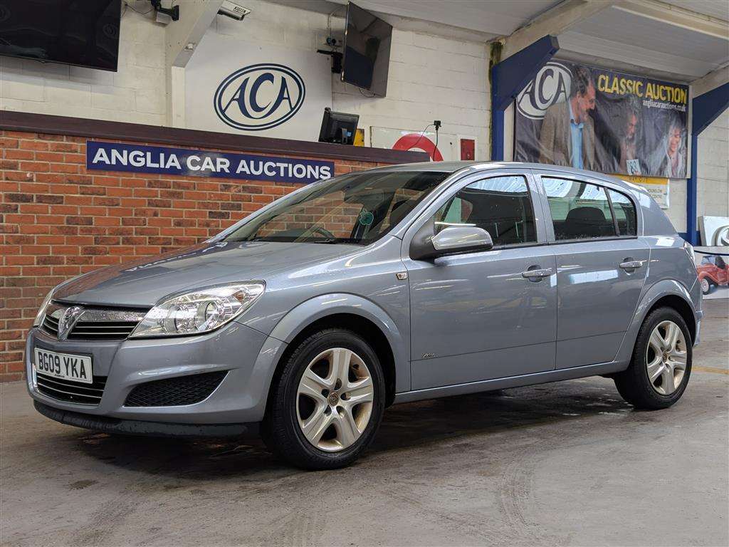 <p>2009 VAUXHALL ASTRA ACTIVE</p>