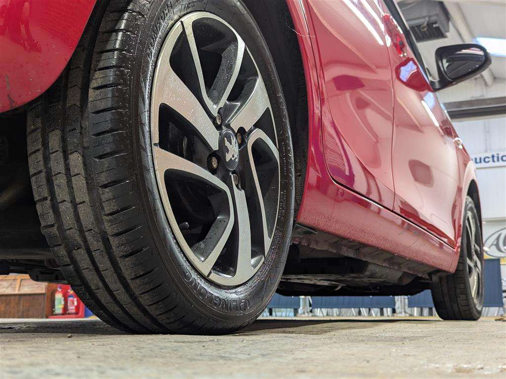 <p>2020 PEUGEOT 108 ALLURE</p>