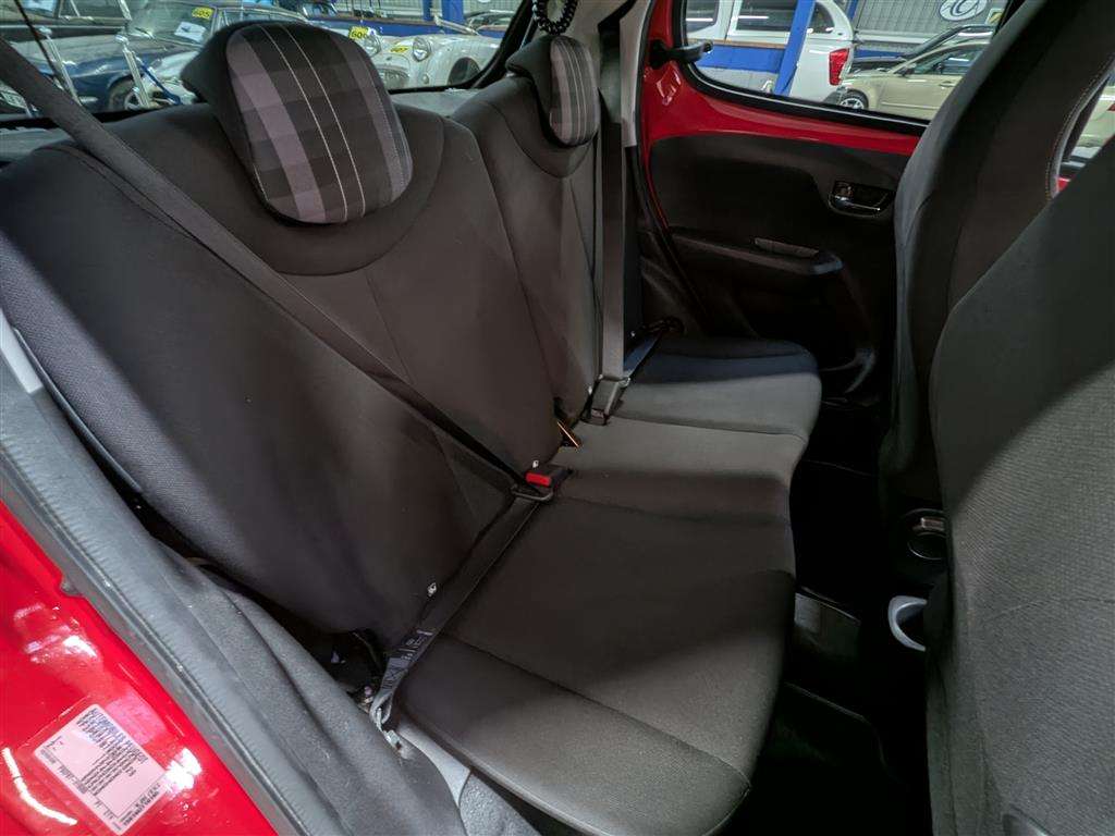 <p>2020 PEUGEOT 108 ALLURE</p>