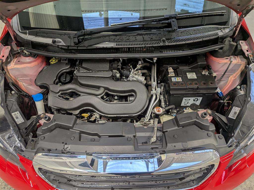 <p>2020 PEUGEOT 108 ALLURE</p>