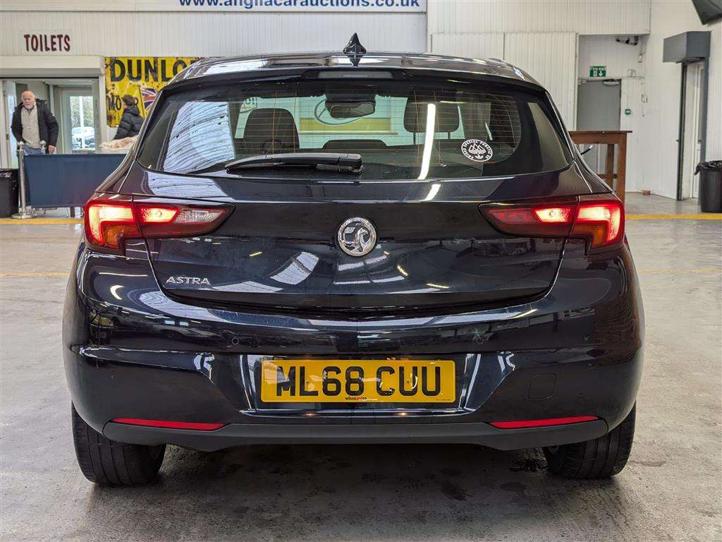 <p>2018 VAUXHALL ASTRA SRI NAV</p>
