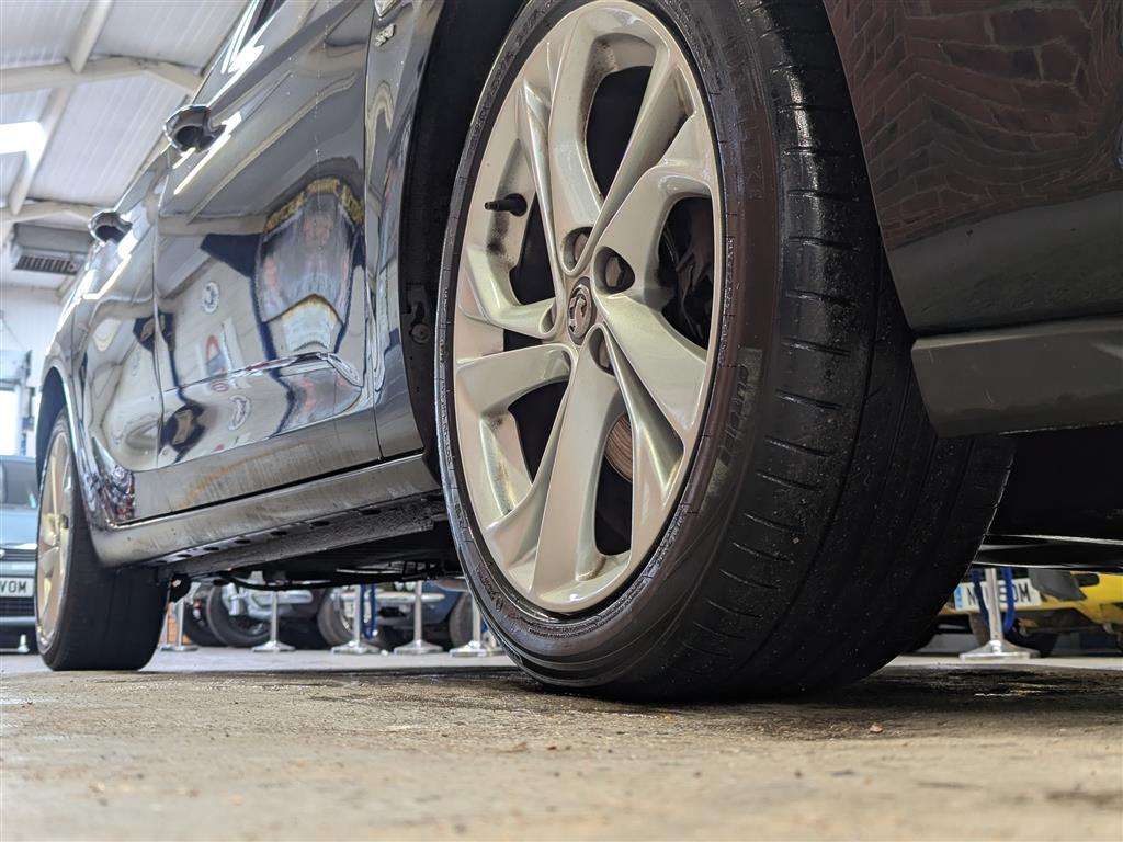 <p>2018 VAUXHALL ASTRA SRI NAV</p>