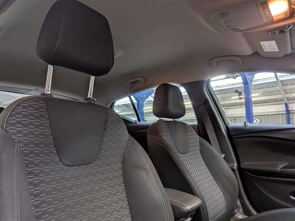 <p>2018 VAUXHALL ASTRA SRI NAV</p>