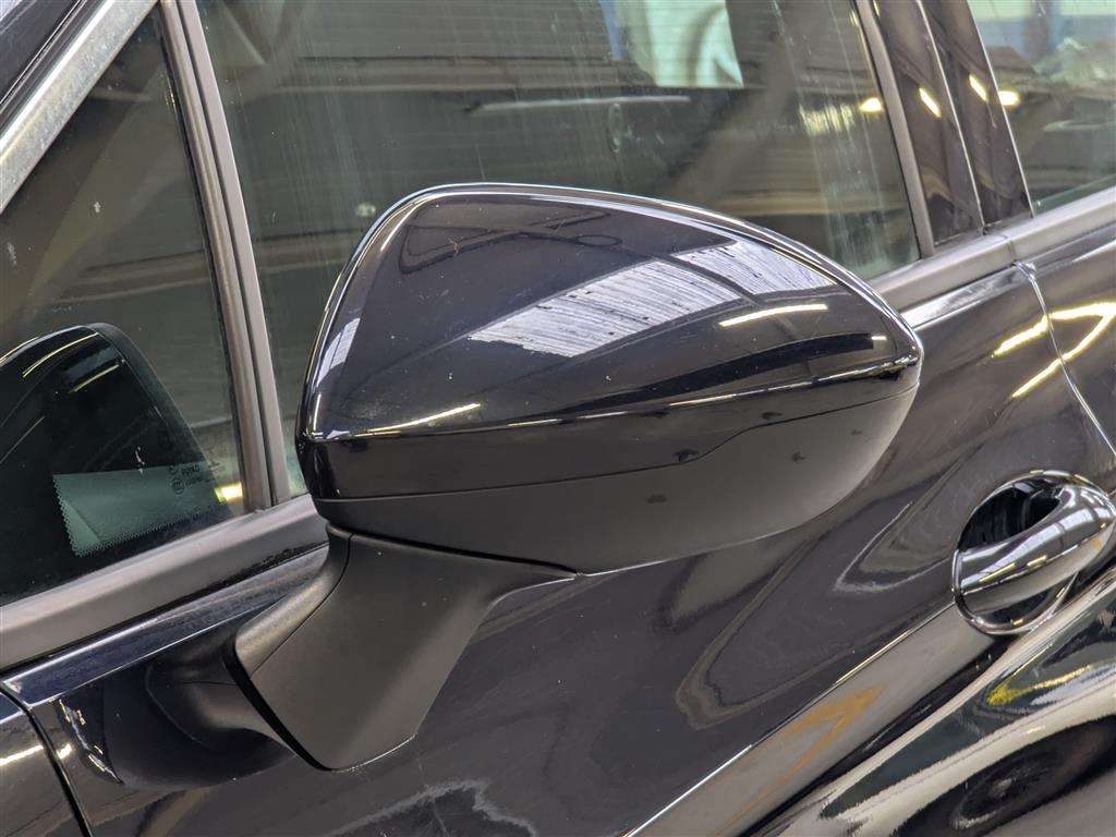 <p>2018 VAUXHALL ASTRA SRI NAV</p>