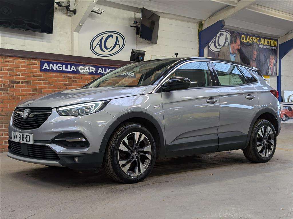 <p>2019 VAUXHALL GRANDLAND X SPORT NAV TUR</p>