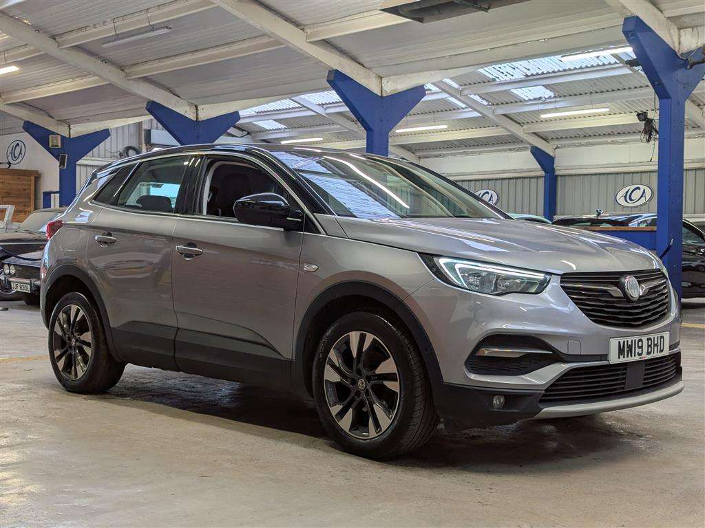 <p>2019 VAUXHALL GRANDLAND X SPORT NAV TUR</p>