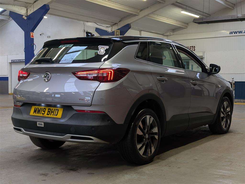 <p>2019 VAUXHALL GRANDLAND X SPORT NAV TUR</p>