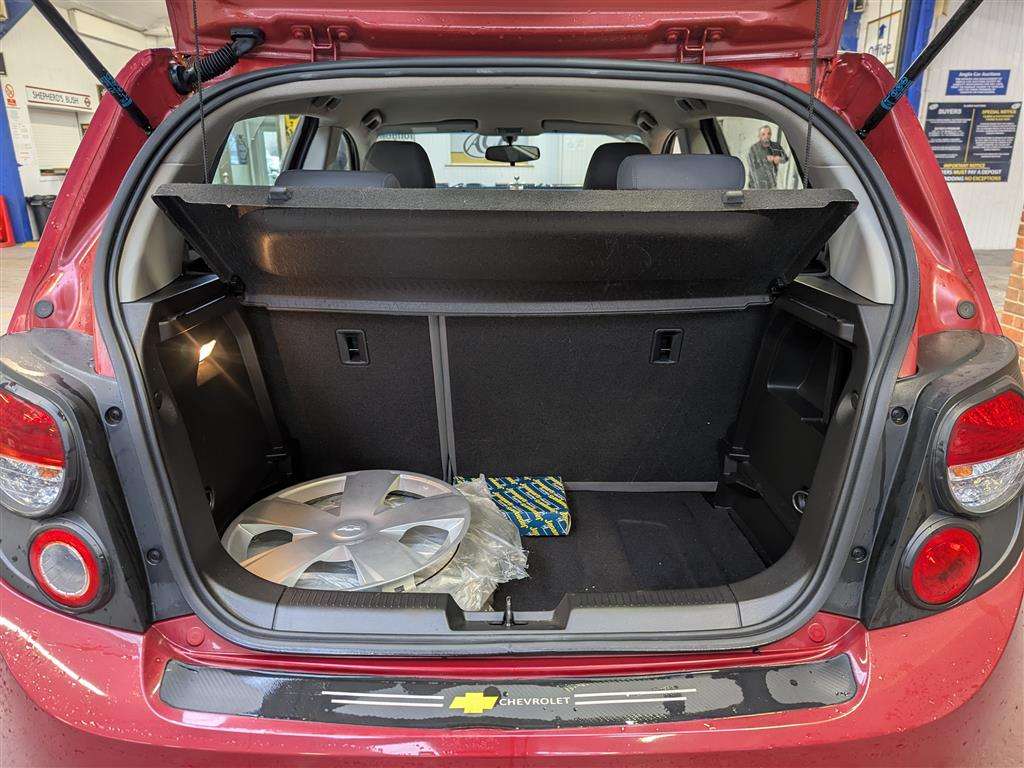 <p>2013 CHEVROLET AVEO LS</p>