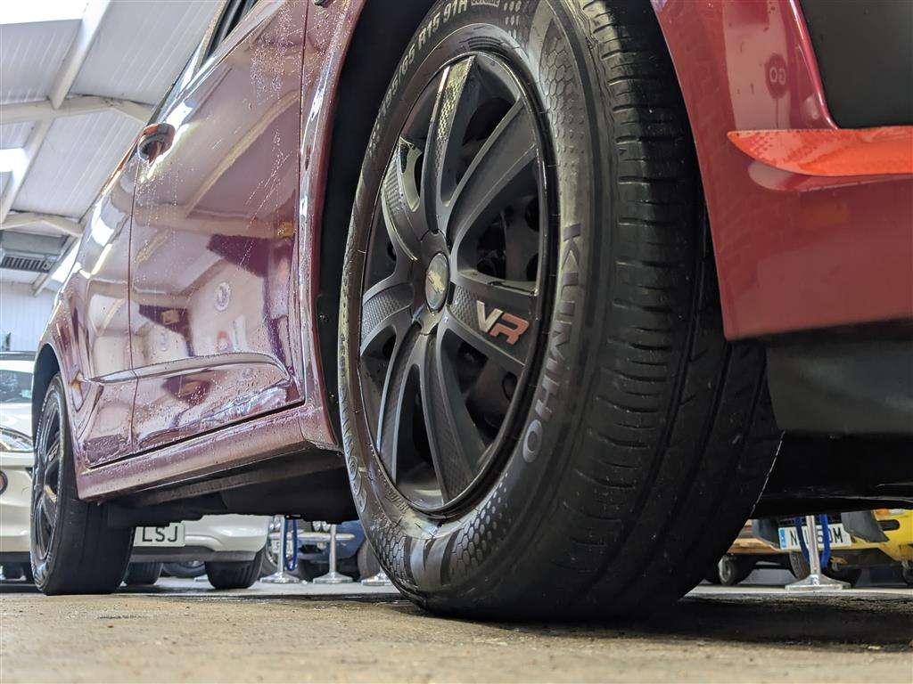 <p>2013 CHEVROLET AVEO LS</p>