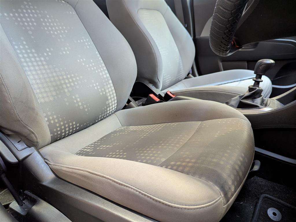 <p>2013 CHEVROLET AVEO LS</p>