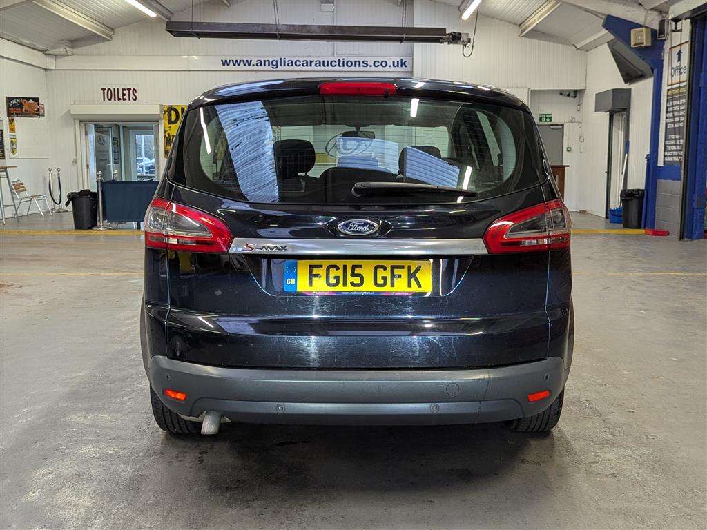 <p>2015 FORD S-MAX ZETEC TDCI 140</p>