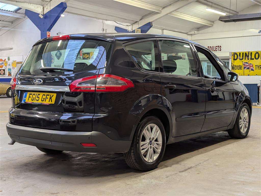 <p>2015 FORD S-MAX ZETEC TDCI 140</p>