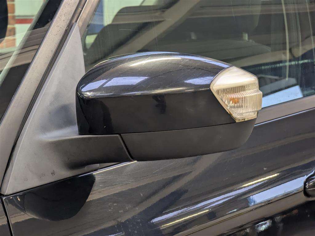 <p>2015 FORD S-MAX ZETEC TDCI 140</p>