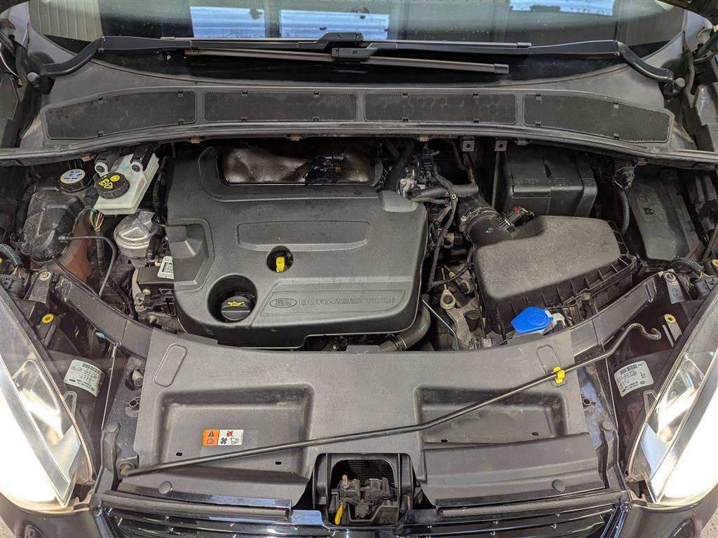 <p>2015 FORD S-MAX ZETEC TDCI 140</p>