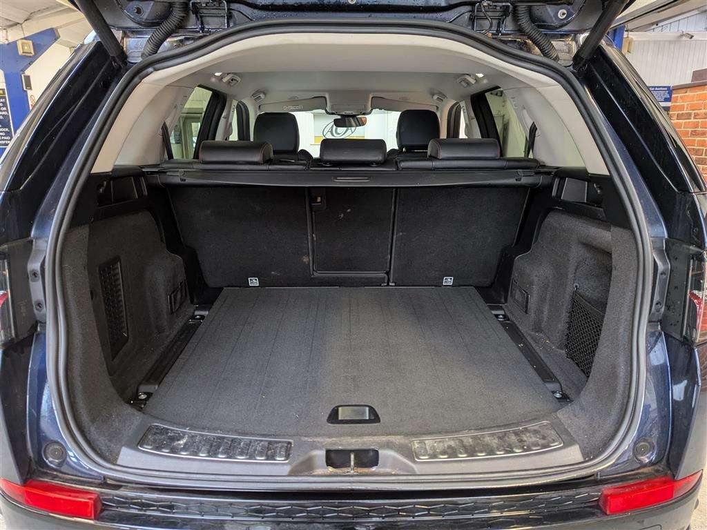 <p>2021 LAND ROVER DISCOVERY SPT RDYN S+ D M</p>