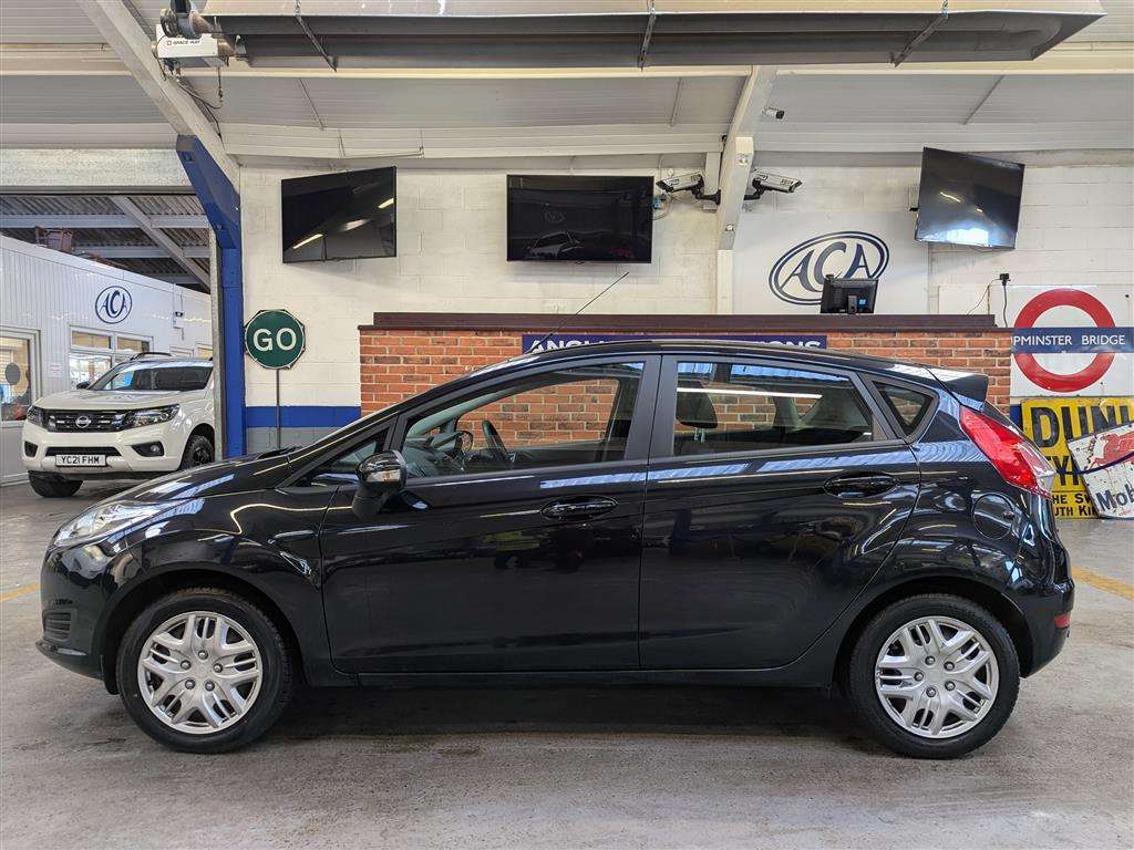 <p>2015 FORD FIESTA STYLE</p>