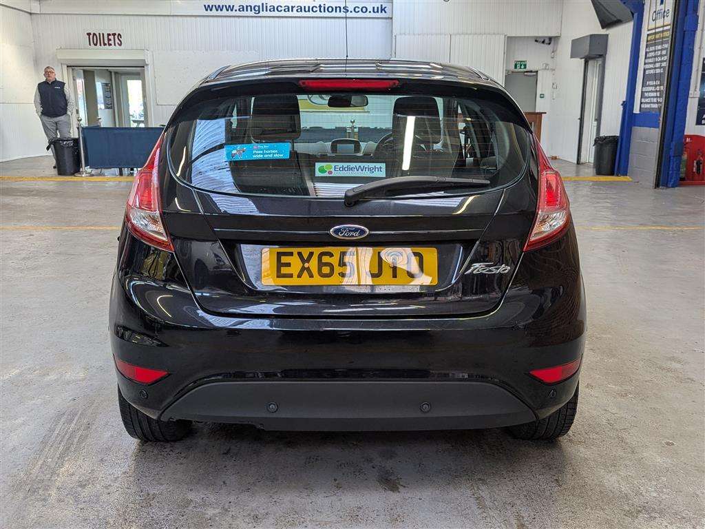 <p>2015 FORD FIESTA STYLE</p>