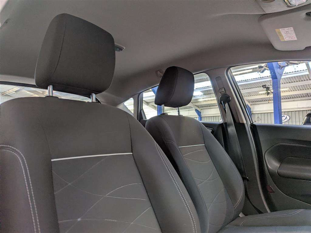 <p>2015 FORD FIESTA STYLE</p>