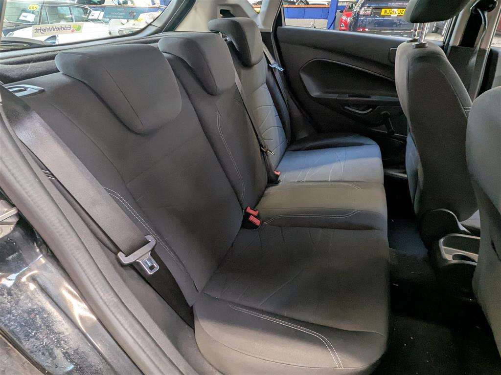 <p>2015 FORD FIESTA STYLE</p>