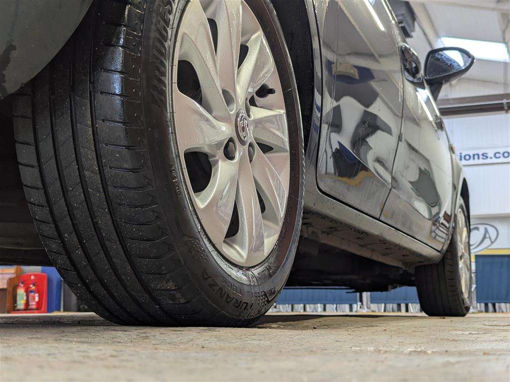 <p>2017 VAUXHALL CORSA DESIGN</p>