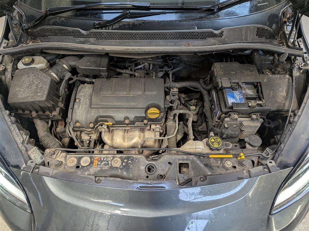 <p>2017 VAUXHALL CORSA DESIGN</p>